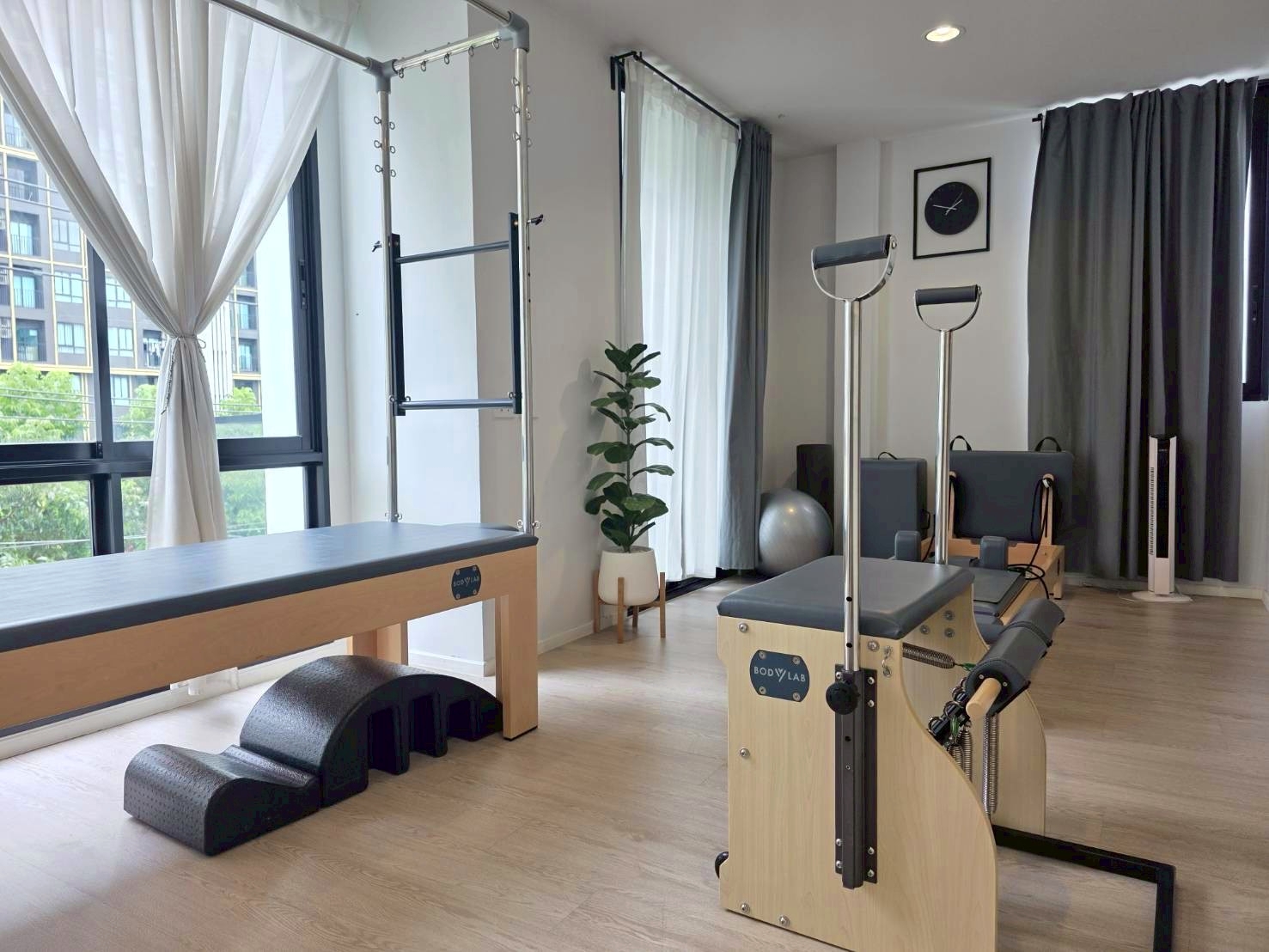 ดอนเมือง Hero Image